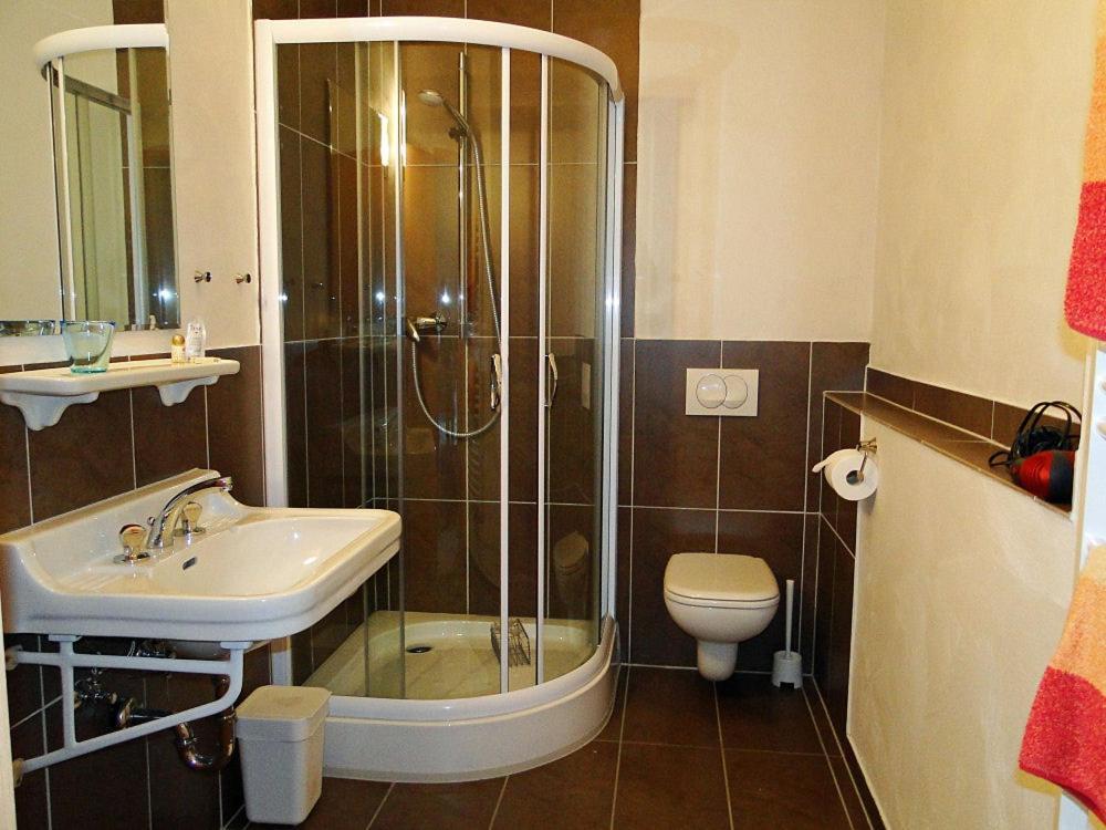 Single Room with Balcony,1226663639:JPEG